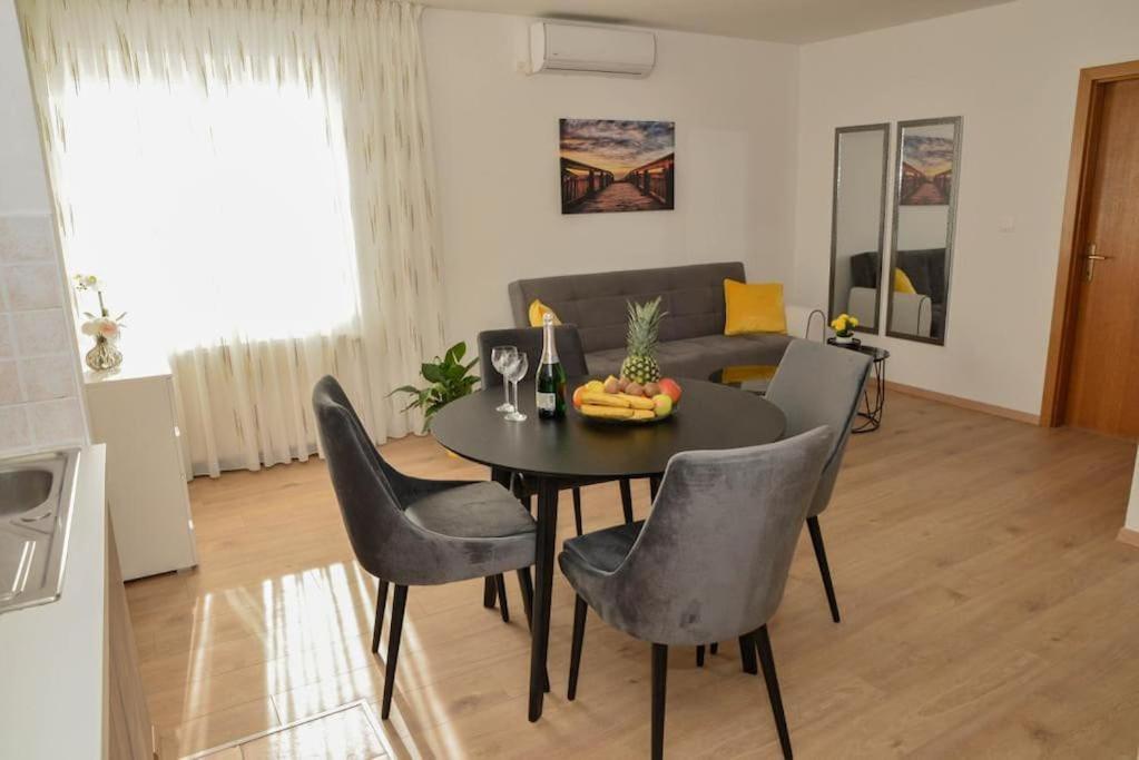 Apartment Longin Zadar Extérieur photo