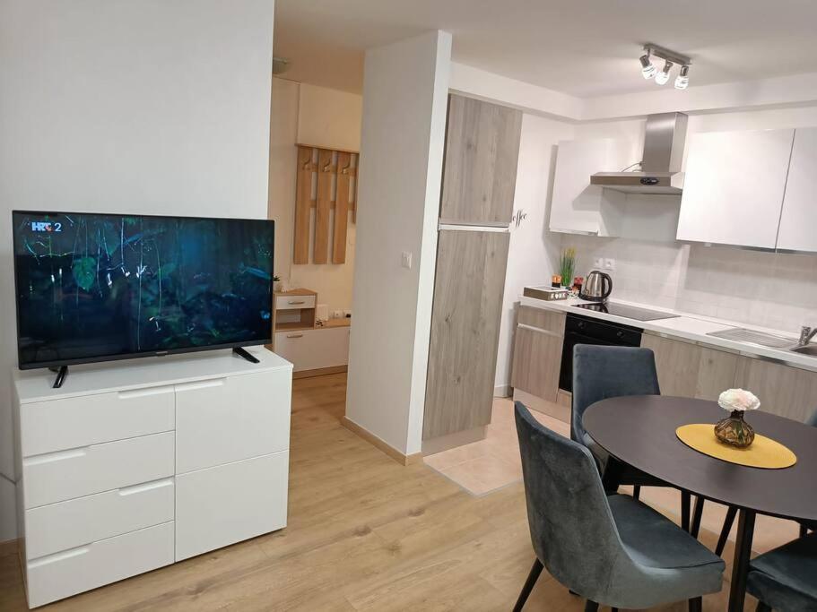 Apartment Longin Zadar Extérieur photo